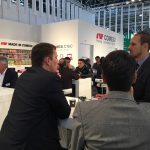 G&K TechMedia-Team im Gespräch mit Comexi-Marketingdirektor David Centelles über das Bildungszentrum Comexi CTec