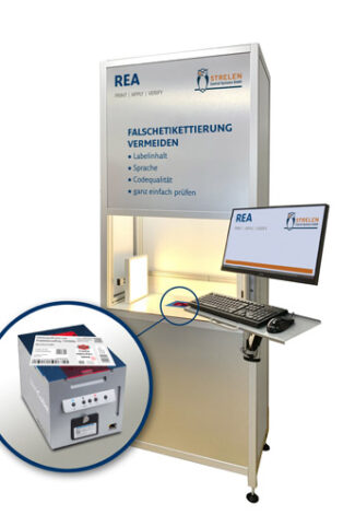 Der REA LabelTower ist das jüngste Ergebnis einer Partnerschaft mit dem Unternehmen Strelen Control Systems GmbH. Dank einer OCR-Schrifterkennung erkennt er Inhalte und Qualität der Etikettierung (Quelle: REA Elektronik)