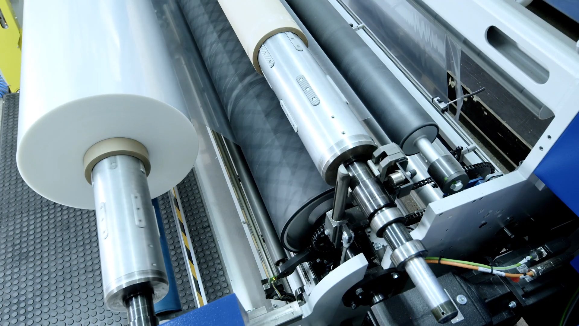 Epsilon Composite übernimmt italienischen Partner Cometec S.r.l.