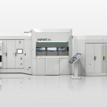 Die neue Expert K5-Generation von bobst erlaubt als weltweit erste Metallisierungsanlage einen autonomen Maschinenbetrieb