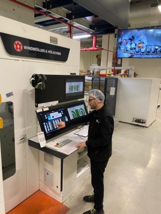 Maximale Maschinenverfügbarkeit – weltweit und jederzeit