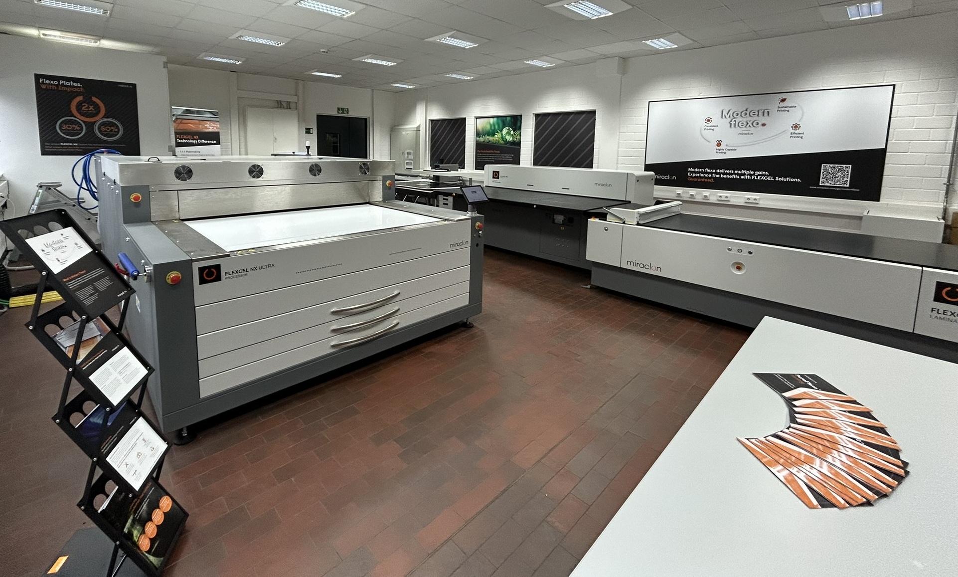 Installation der Flexcel NX Ultra 42 Lösung bei W&H