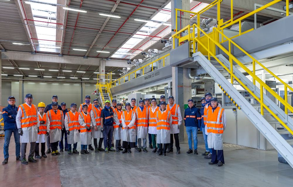 Recyclable high-barrier films